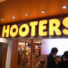 HOOTERS